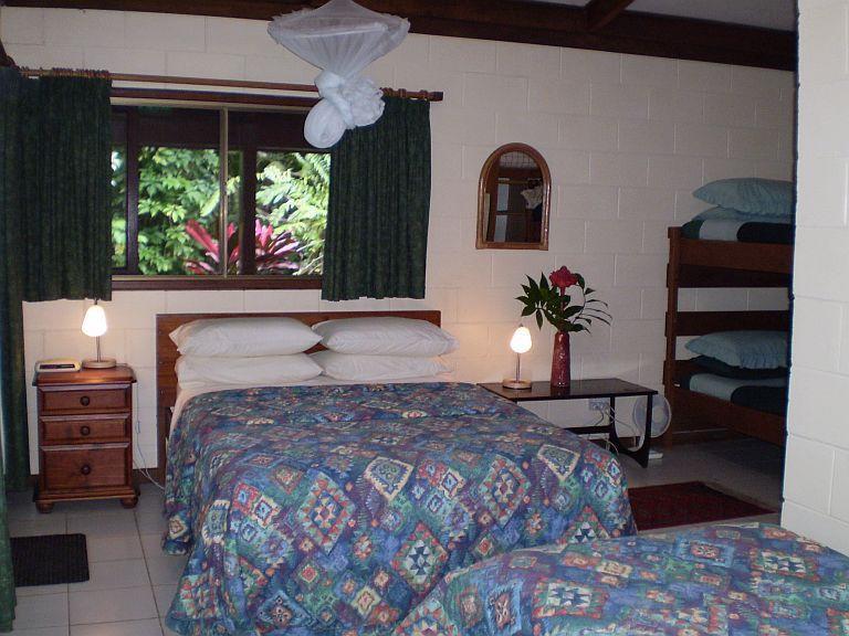 Daintree Deep Forest Lodge Кейп Трибулейшън Стая снимка