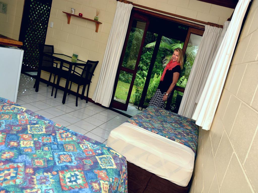 Daintree Deep Forest Lodge Кейп Трибулейшън Стая снимка